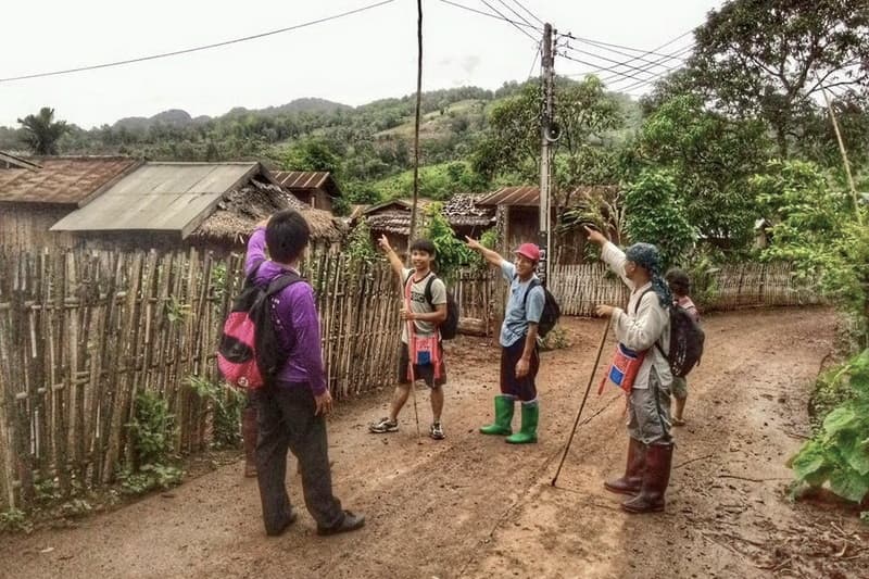 Mae Hong Son Trek06: Trekking at Ban Pha Mon travel program by Unix Peak Travel